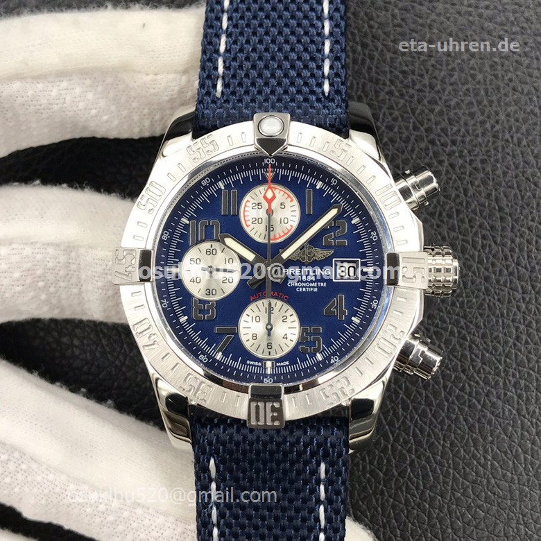 Breitling Avenger II Chronograph 43 Edelstahl blau/weißes Zifferblatt Breitling Avenger II Chronograph 43 Edelstahl blau/weißes Zifferblatt