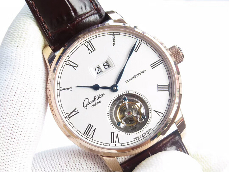 Glashütte Senator Tourbillon roségoldenes Gehäuse und Lederarmband Glashütte Senator Tourbillon roségoldenes Gehäuse und Lederarmband