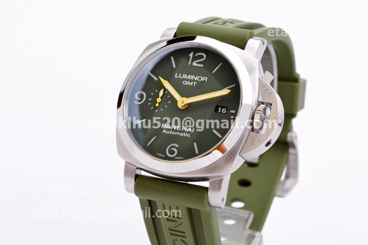 Panerai PAM01056 Green Luminor 1950 3 Days GMT Mahendra Singh Dhoni Panerai PAM01056 Green Luminor 1950 3 Days GMT Mahendra Singh Dhoni
