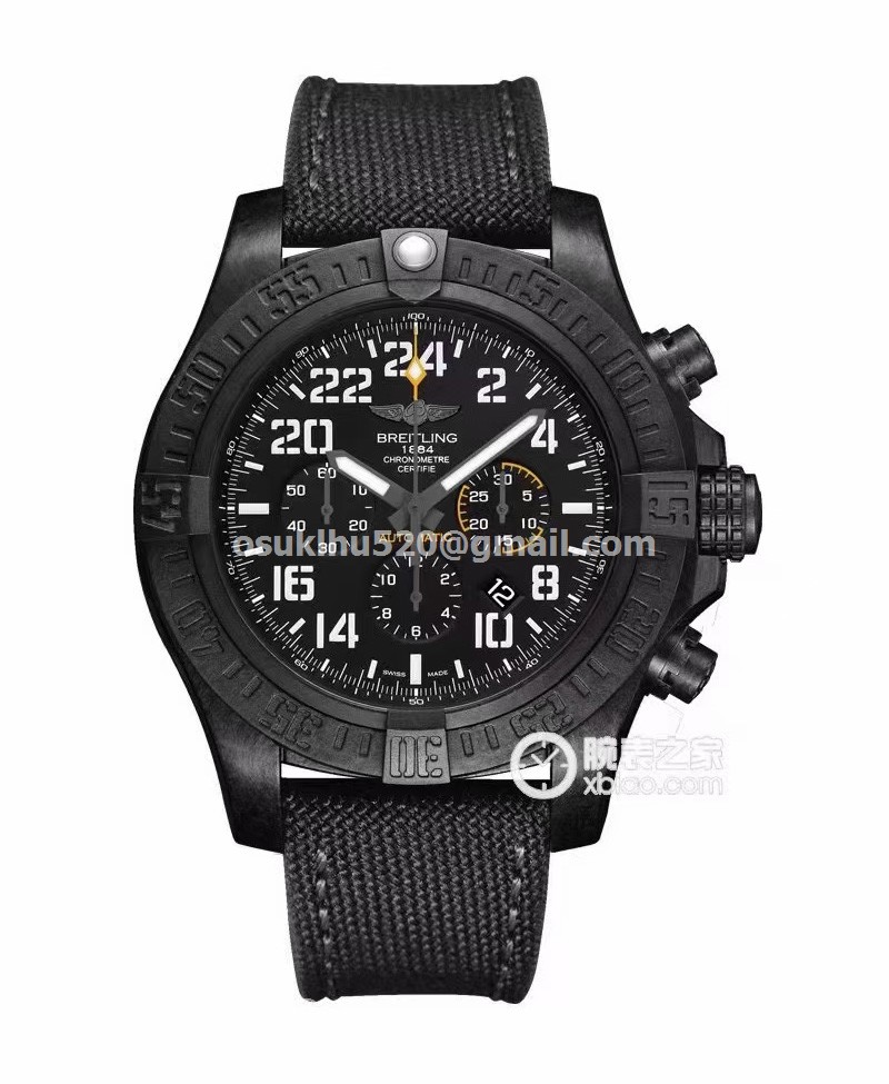 Breitling Avenger Hurricane XB0180 Kohlefaser 45 Superleichte Uhr Breitling Avenger Hurricane XB0180 Kohlefaser 45 Superleichte Uhr