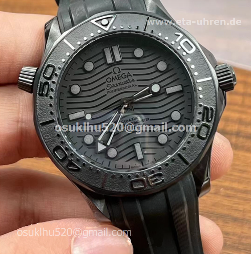 Omega Seamaster Diver 300m All Black Ceramic Gummiband Herrenuhren Omega Seamaster Diver 300m All Black Ceramic Gummiband Herrenuhren